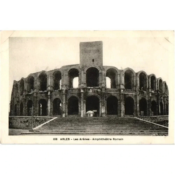 108 ARLES Les Arènes Amphithéâtre Romain France Postcard - Picture 1 of 2